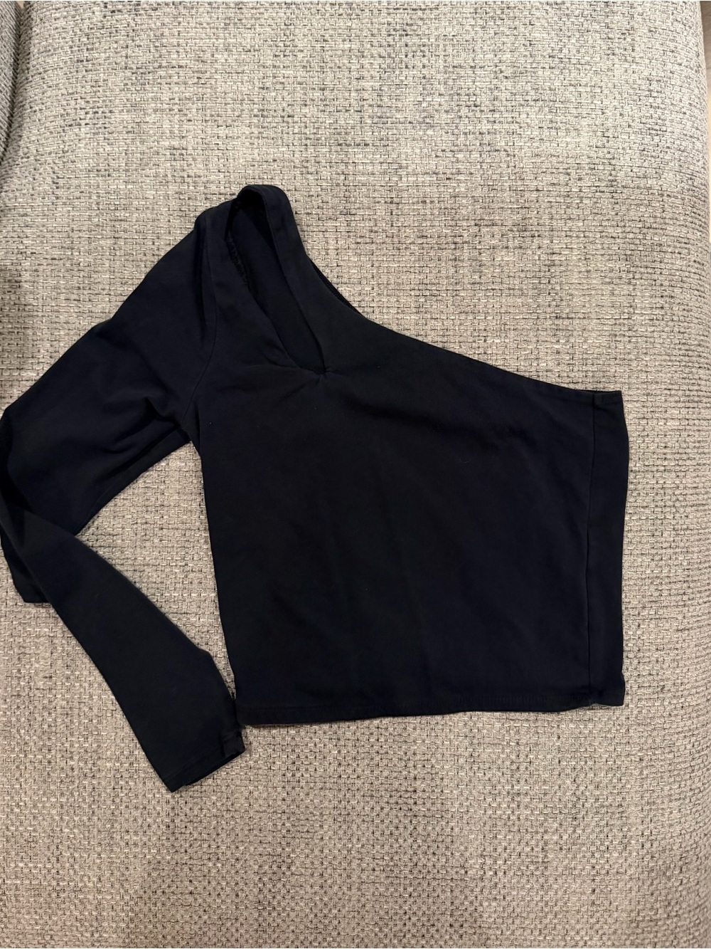 Abercrombie & Fitch Black One-Shoulder Long Sleeve Crop Top